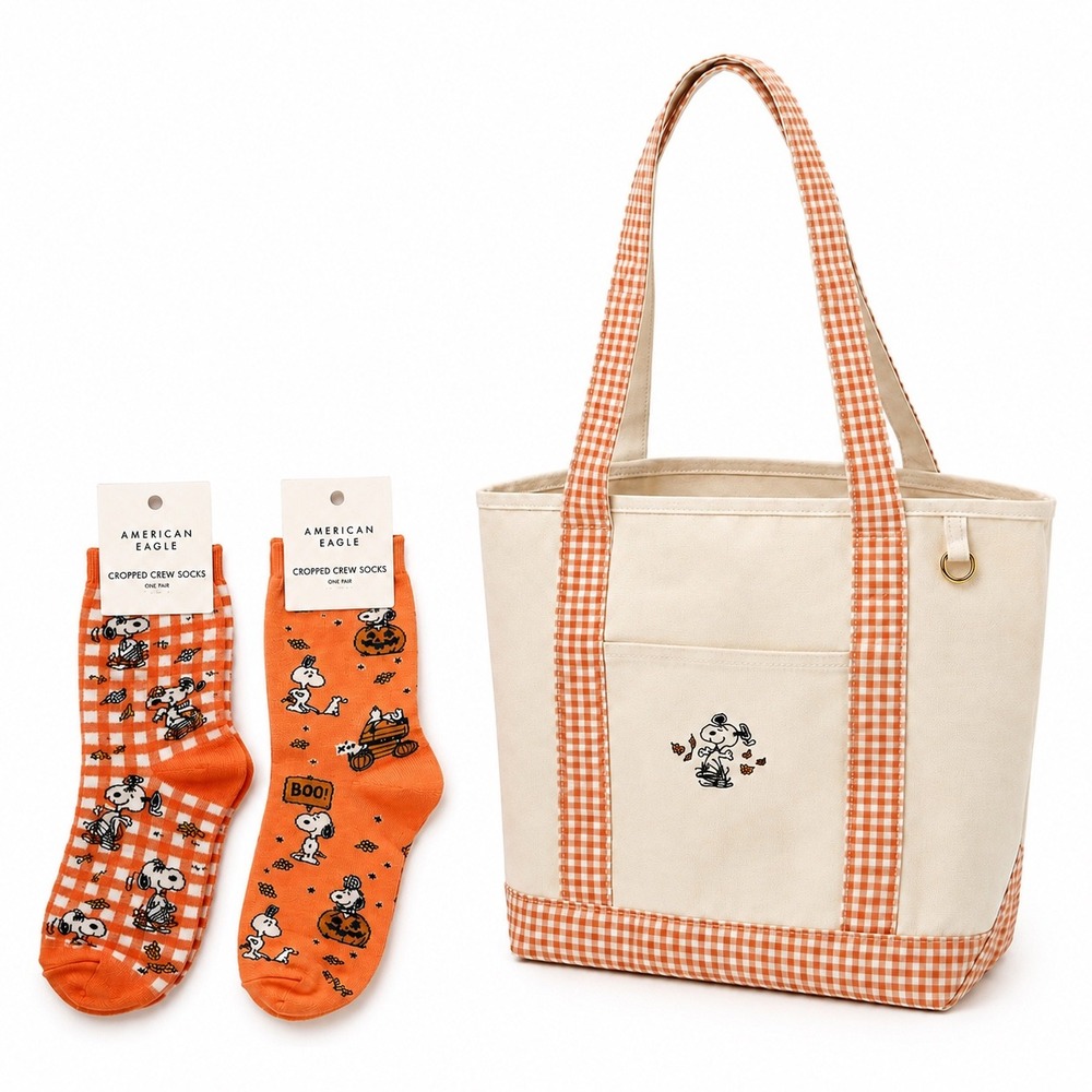NEW American Eagle Peanuts Snoopy Fall Off Duty Tote Bag & Socks Set Halloween